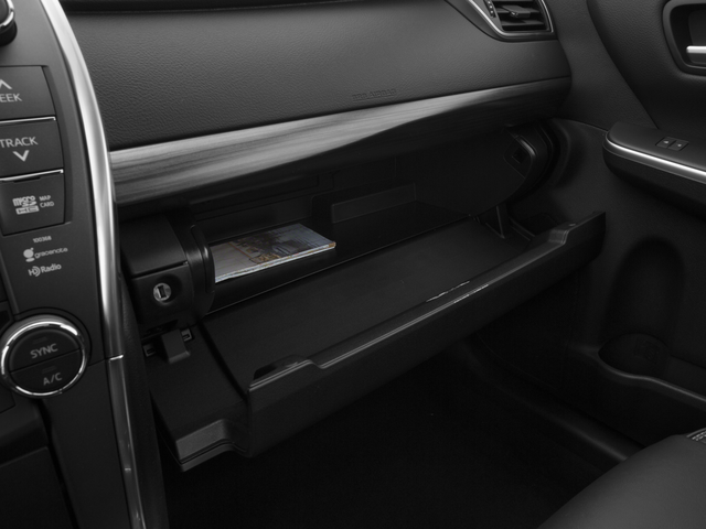 2016 Toyota Camry Hybrid LE