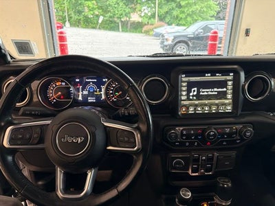 2022 Jeep Wrangler Unlimited Sahara Altitude