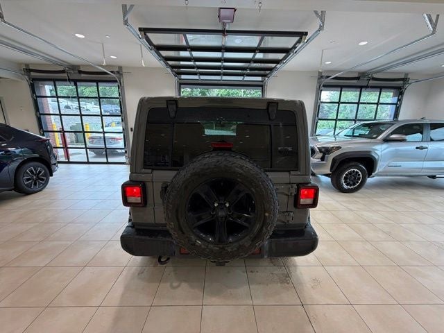 2022 Jeep Wrangler Unlimited Sahara Altitude