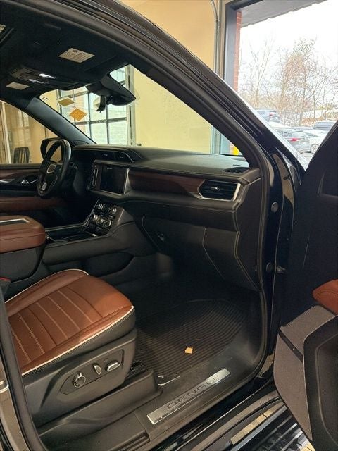 2024 GMC Yukon XL Denali Ultimate