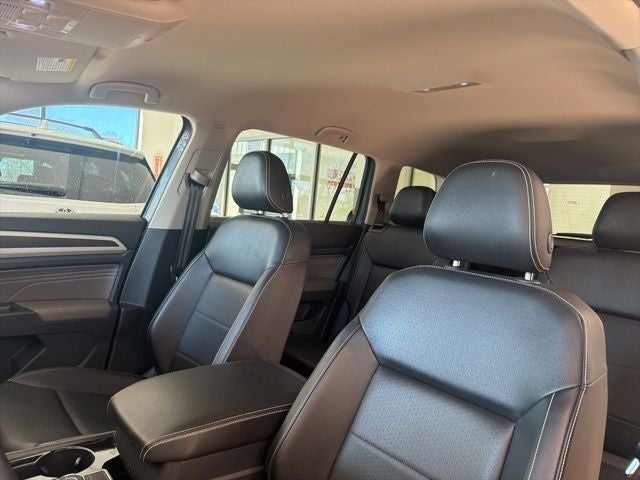 2022 Volkswagen Atlas 2.0T SE w/Technology