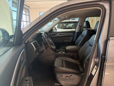 2022 Volkswagen Atlas 2.0T SE w/Technology