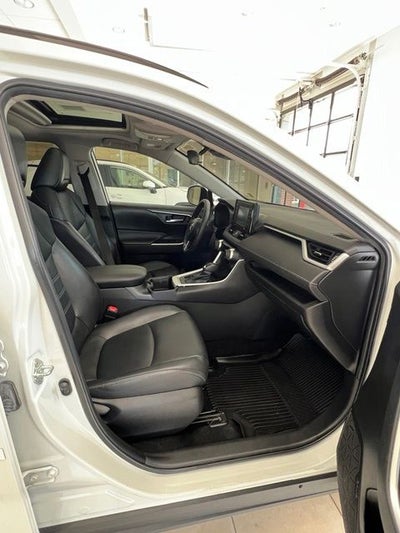 2022 Toyota RAV4 XLE Premium