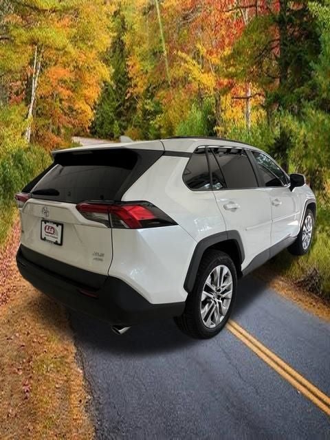 2022 Toyota RAV4 XLE Premium