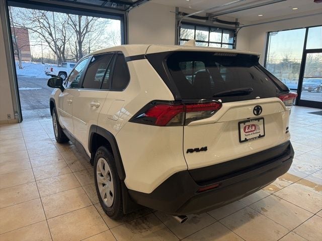 2024 Toyota RAV4 LE