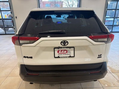 2024 Toyota RAV4 LE