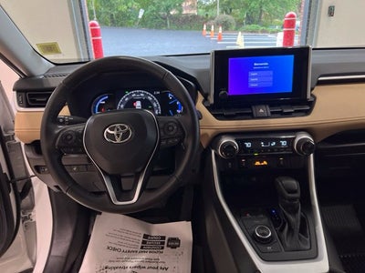 2024 Toyota RAV4 Hybrid XLE