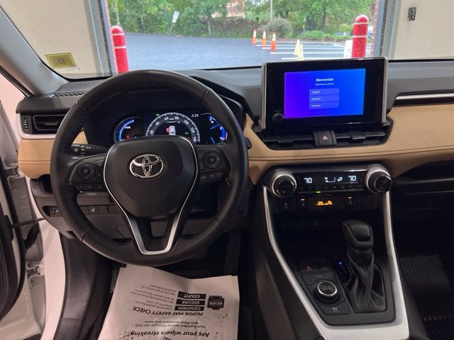 2024 Toyota RAV4 Hybrid XLE