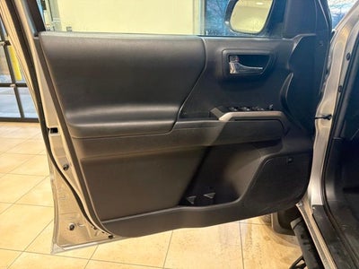 2023 Toyota Tacoma Limited V6