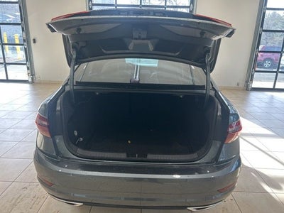 2019 Volkswagen Jetta R-Line