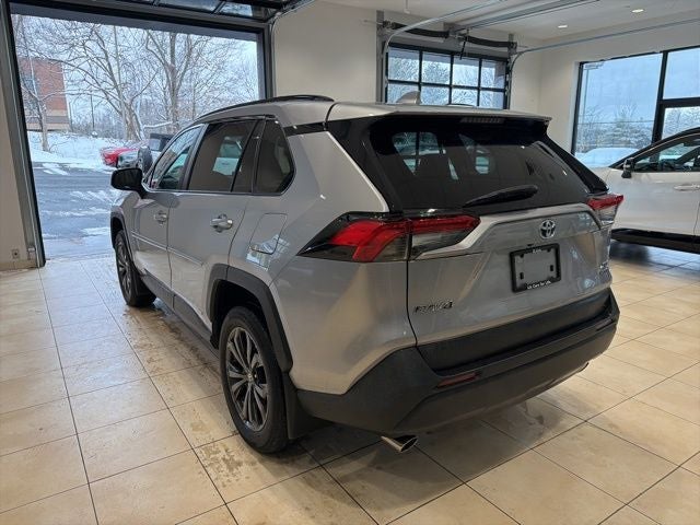 2022 Toyota RAV4 Hybrid XLE Premium
