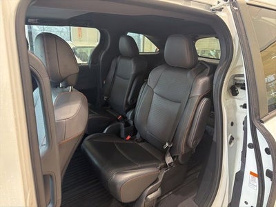 2021 Toyota Sienna XSE 7 Passenger