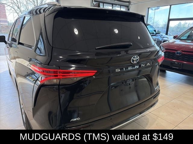 2023 Toyota Sienna Platinum 7 Passenger