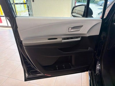 2026 Toyota Sienna LE 8 Passenger