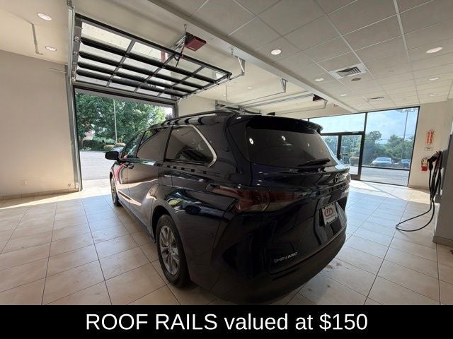 2026 Toyota Sienna LE 8 Passenger