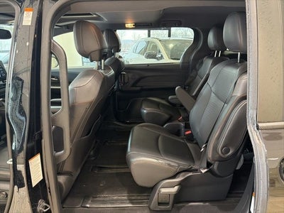 2022 Toyota Sienna XSE 7 Passenger