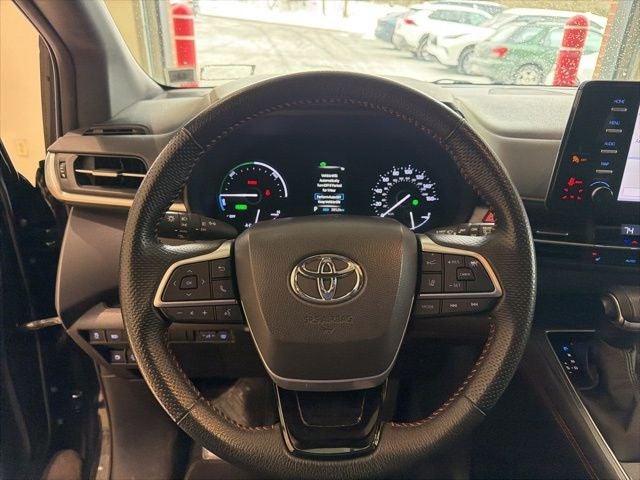 2022 Toyota Sienna XSE 7 Passenger