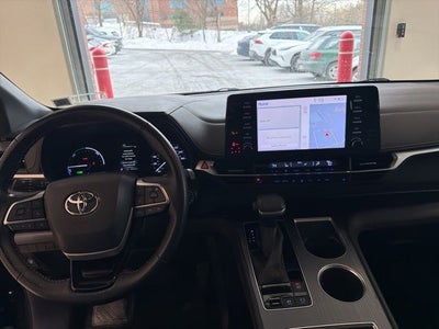 2022 Toyota Sienna XSE 7 Passenger