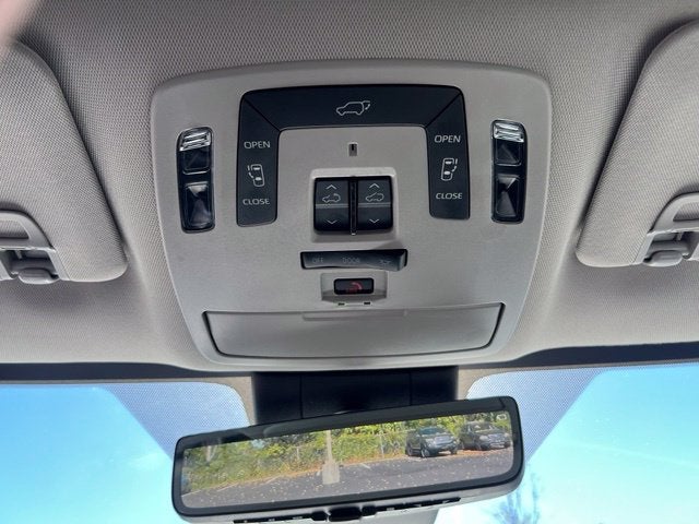 2024 Toyota Sienna Limited 7 Passenger