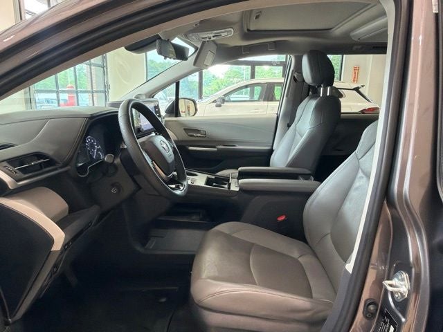 2023 Toyota Sienna Limited 7 Passenger