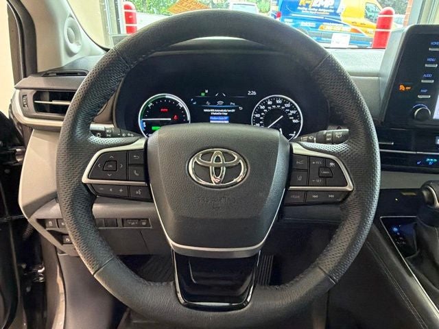 2023 Toyota Sienna Limited 7 Passenger