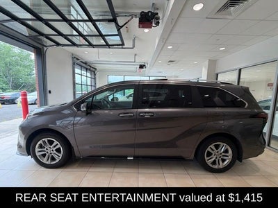 2023 Toyota Sienna Limited 7 Passenger
