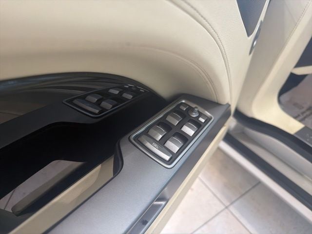 2015 Aston Martin Rapide S Base