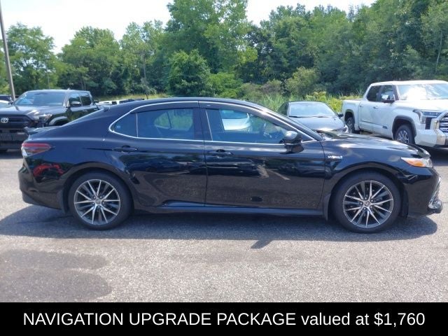 2021 Toyota Camry Hybrid XLE
