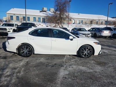 2023 Toyota Camry SE