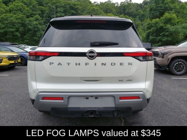2023 Nissan Pathfinder SL
