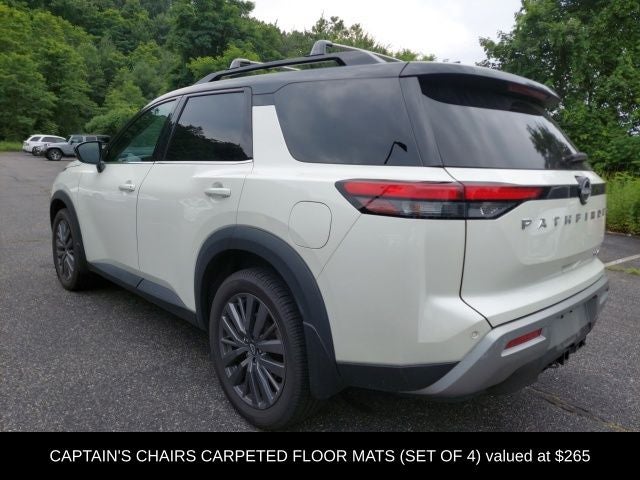2023 Nissan Pathfinder SL