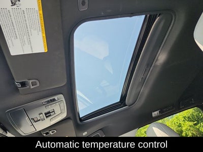 2025 Toyota Sienna XSE 7 Passenger
