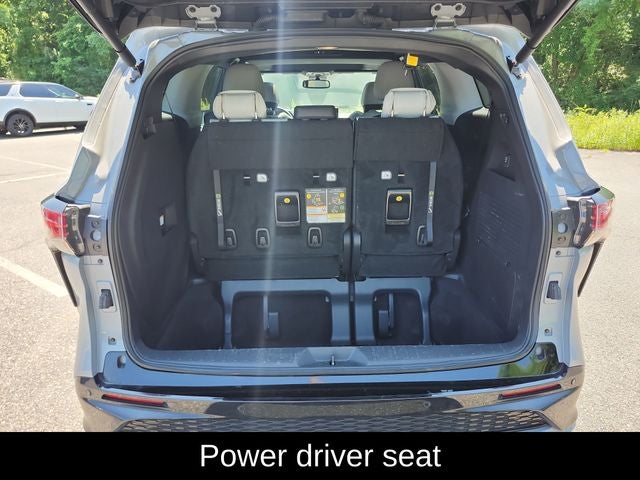 2025 Toyota Sienna XSE 7 Passenger