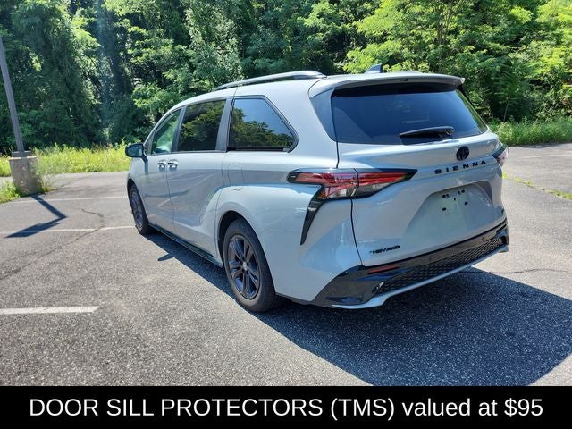 2025 Toyota Sienna XSE 7 Passenger