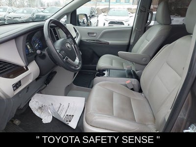 2020 Toyota Sienna XLE 7 Passenger