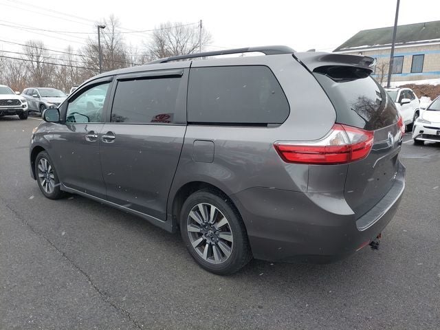 2020 Toyota Sienna XLE 7 Passenger