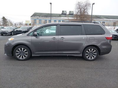 2020 Toyota Sienna XLE 7 Passenger