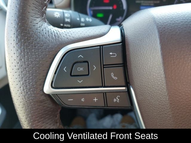 2022 Toyota Sienna Platinum 7 Passenger