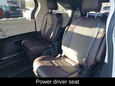 2022 Toyota Sienna Platinum 7 Passenger