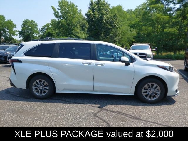 2024 Toyota Sienna XLE 7 Passenger
