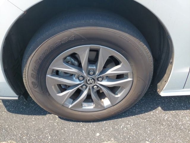 2024 Toyota Sienna XLE 7 Passenger
