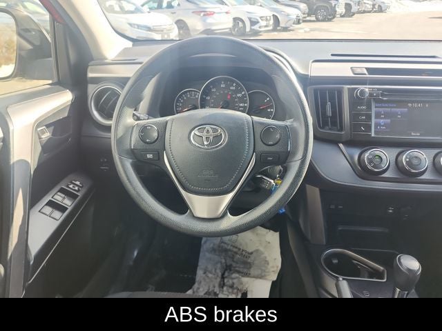 2016 Toyota RAV4 LE