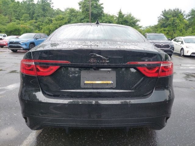2024 Jaguar XF R-Dynamic SE