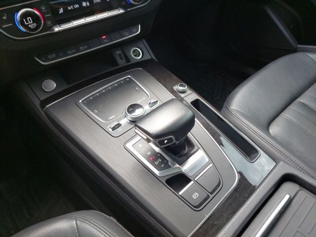 2020 Audi Q5 45 Premium Plus quattro