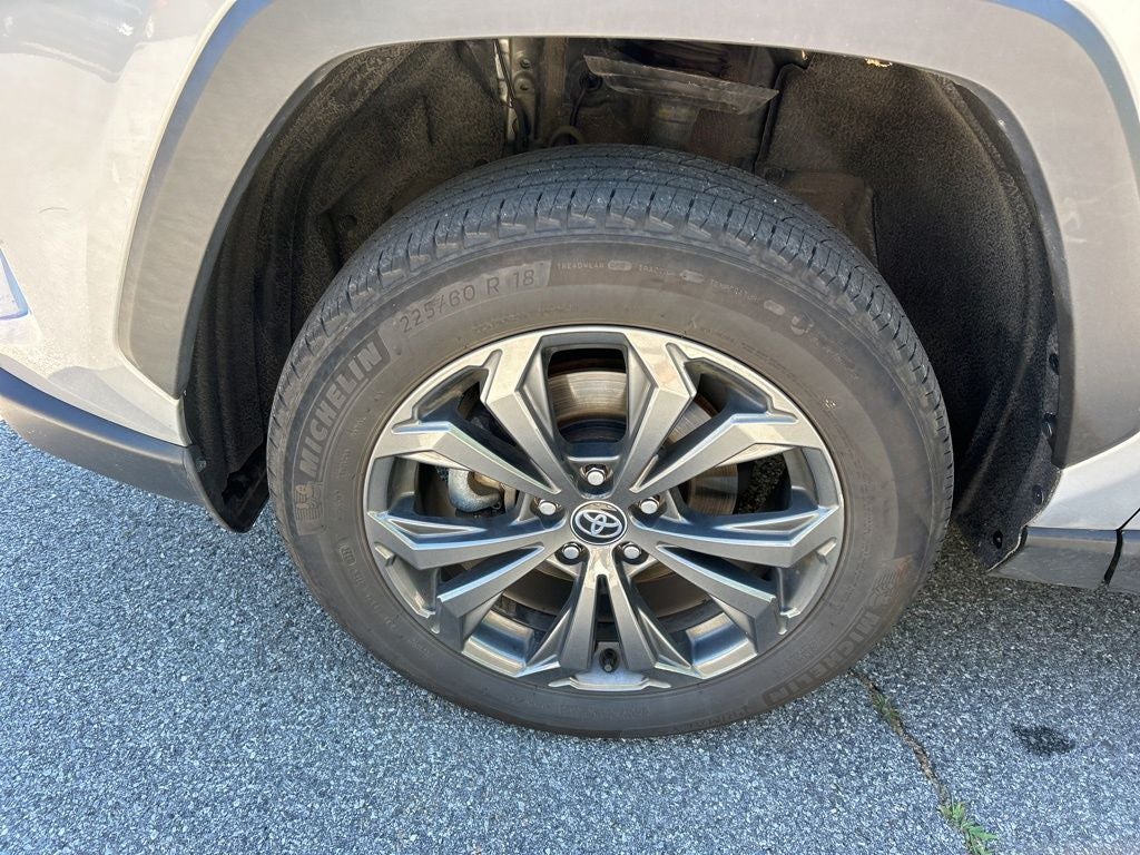 2024 Toyota RAV4 Hybrid XLE Premium