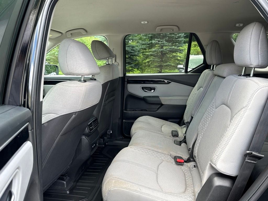2023 Honda Pilot LX