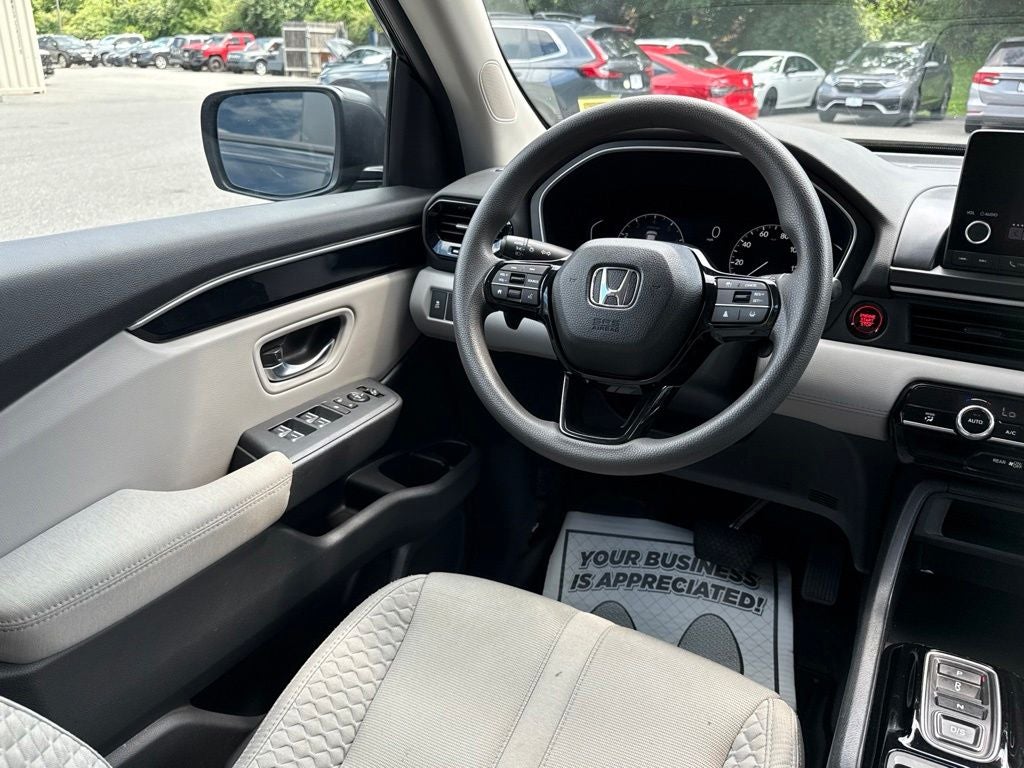 2023 Honda Pilot LX