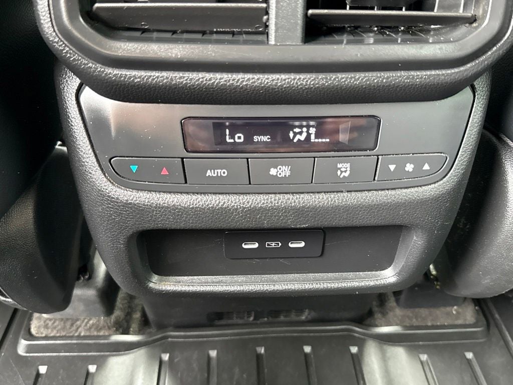 2024 Honda Pilot Touring