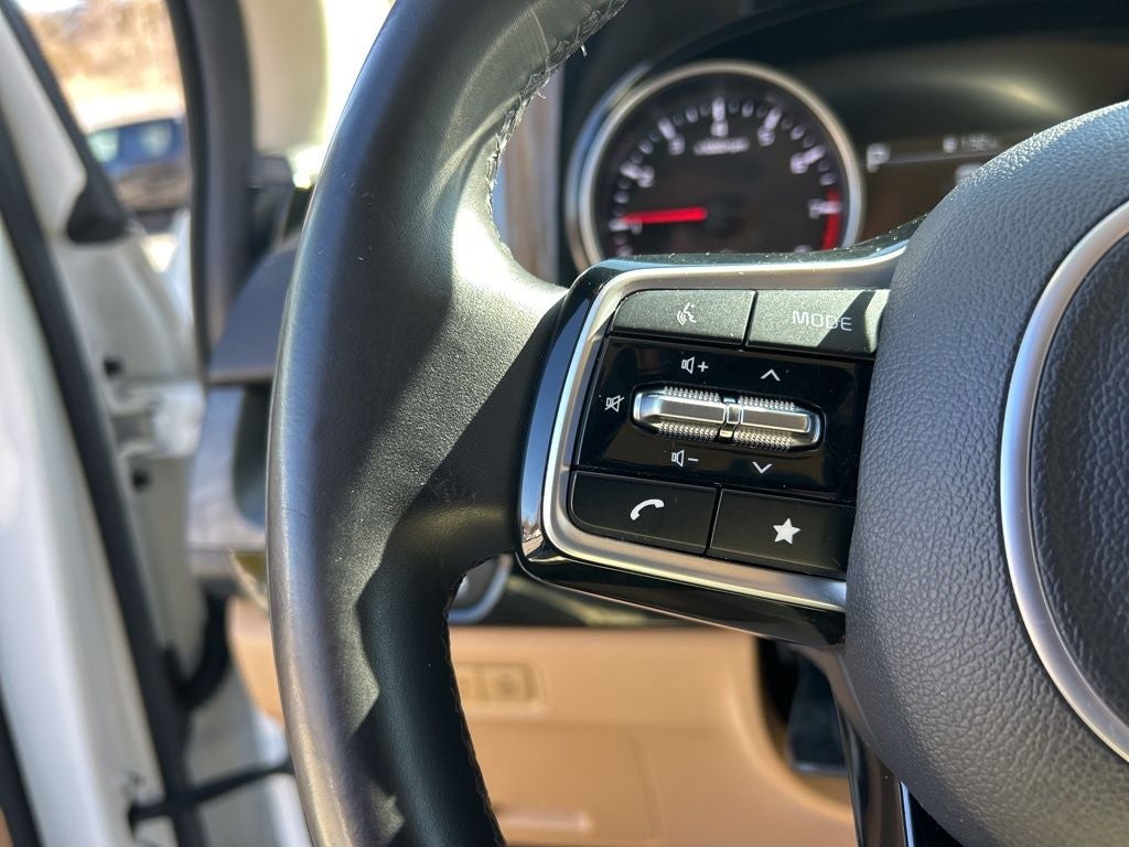 2022 Kia Carnival EX