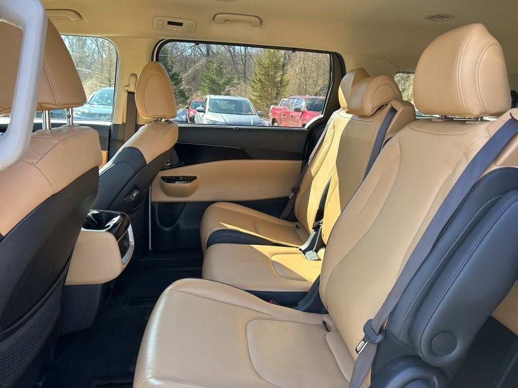 2022 Kia Carnival EX